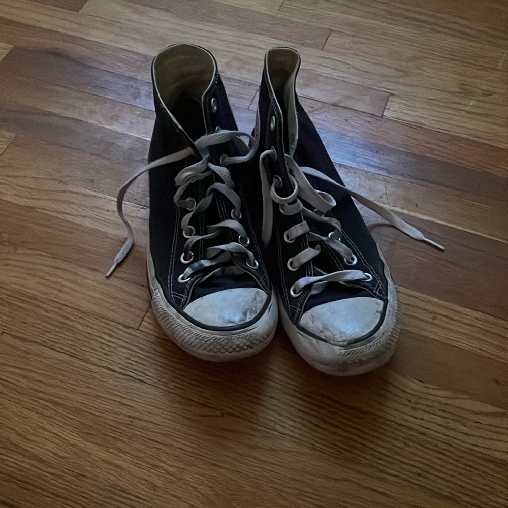 beat up high top converse